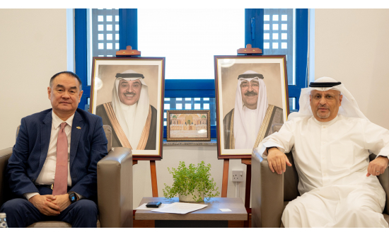 ЭЛЧИН САЙД П.СЭРГЭЛЭН КУВЕЙТ УЛСЫН ХАРИЛЦАА ХОЛБООНЫ ТӨРИЙН САЙД ОМАР АЛЬ-САУД ОМАР-ТАЙ УУЛЗАВ